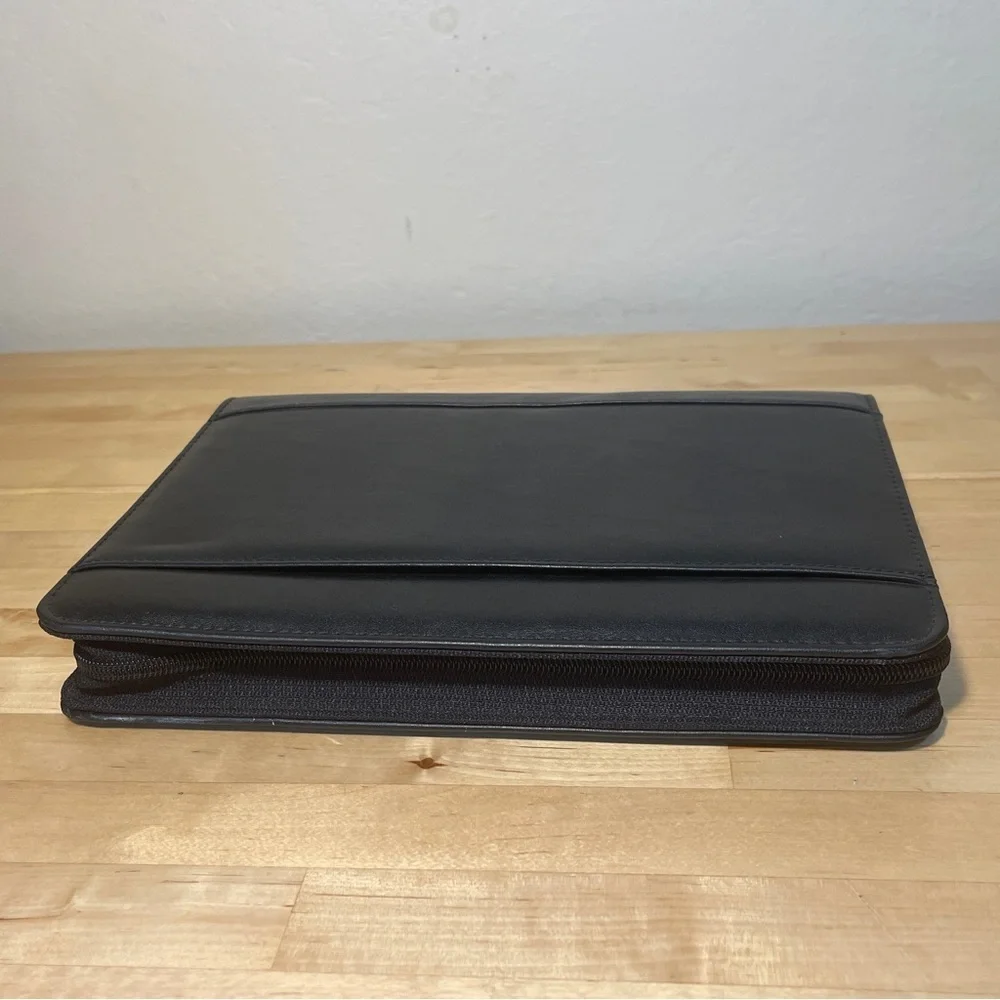 Franklin Covey 365 Monthly/Weekly Black Planner Organizer 2004-2005